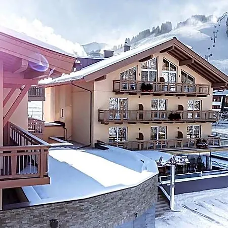 Hotel Alpina