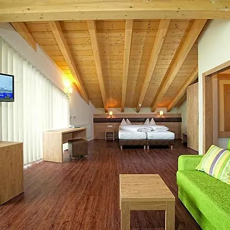 Alpina Hotel